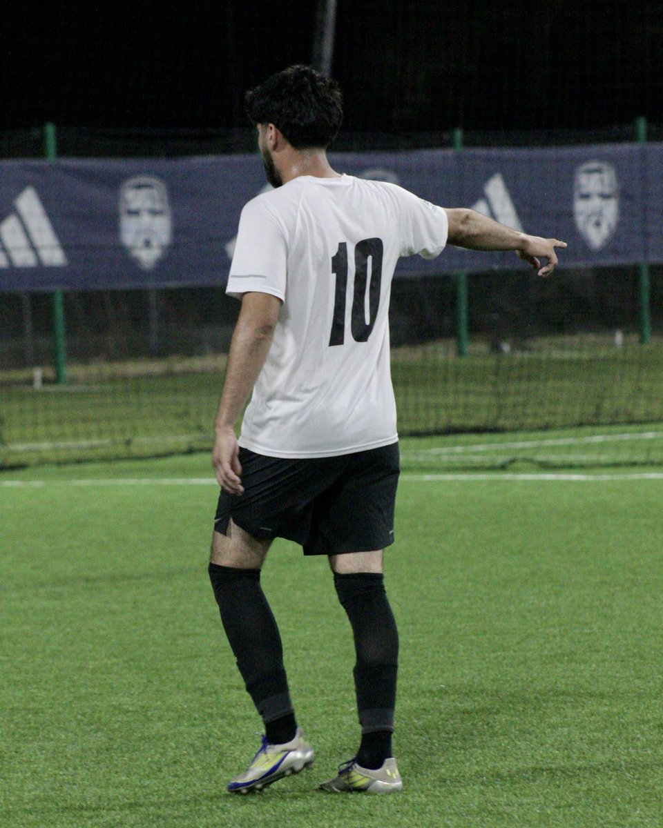 Katy_ISC's tweet image. Check out the photos from the semifinal between Dynamos and Topo Chico! ⚽🔥
Both teams gave everything for a spot in the final. 🏆
#KatyCup #Semifinals #Dynamos #TopoChico