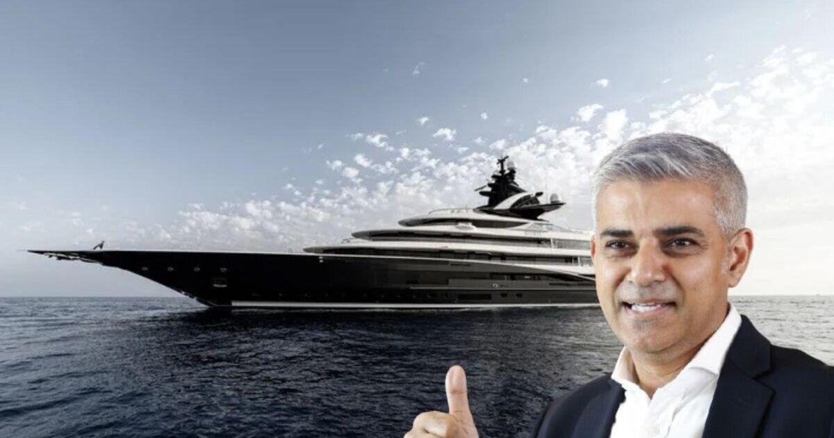 Daily Express tweet media