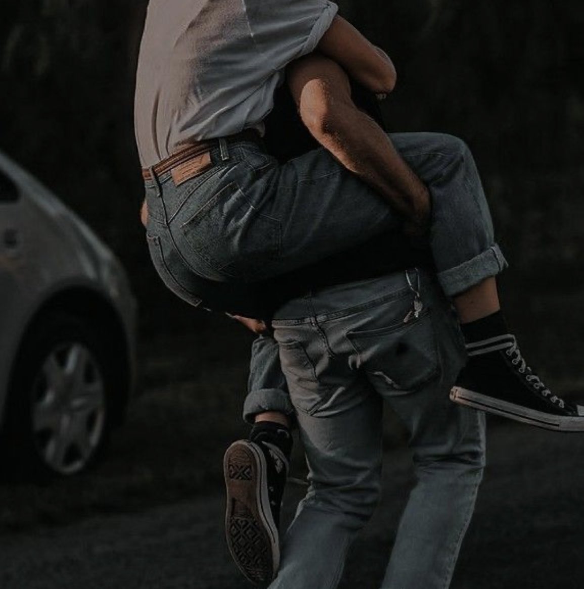 aristotlerush's tweet image. 𝚊𝚛𝚒𝚜𝚝𝚘𝚝𝚕𝚎 “𝚊𝚛𝚒” 𝚛𝚞𝚜𝚑

→ ғᴀɪʀᴍᴏᴜɴᴛ ᴜɴɪᴠᴇʀsɪᴛʏ ꜱᴛᴜᴅᴇɴᴛ
→ ʙᴇᴇʀ ᴘᴏɴɢ ᴄʜᴀᴍᴘ, ΠΚΦ ʙᴏʏ
→ ɪɴ ᴀɴ ᴏᴘᴇɴ ʀᴇʟᴀᴛɪᴏɴꜱʜɪᴘ
→ ᴀʟᴡᴀʏꜱ ᴄᴏᴠᴇʀᴇᴅ ɪɴ ᴘᴀɪɴᴛ

ɴᴏɴᴄᴏᴍᴍɪᴛᴛᴀʟ. ᴍs/ᴍᴠ. ⟳ #𝙼𝚘𝚛𝚗𝚒𝚗𝚐𝙲𝚊𝚕𝚕𝚜