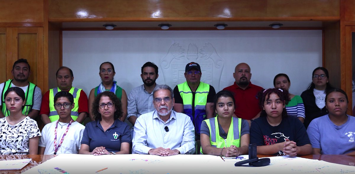 El rector Martín Aguilar Sánchez informa sobre lo ocurrido en la región Poza Rica-Tuxpan.

Ver video en: bit.ly/4qb38JT
Más detalles: bit.ly/4hfTqSk
