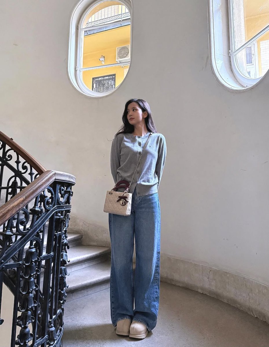 IVORY-JANE DIGJAYA. tweet media