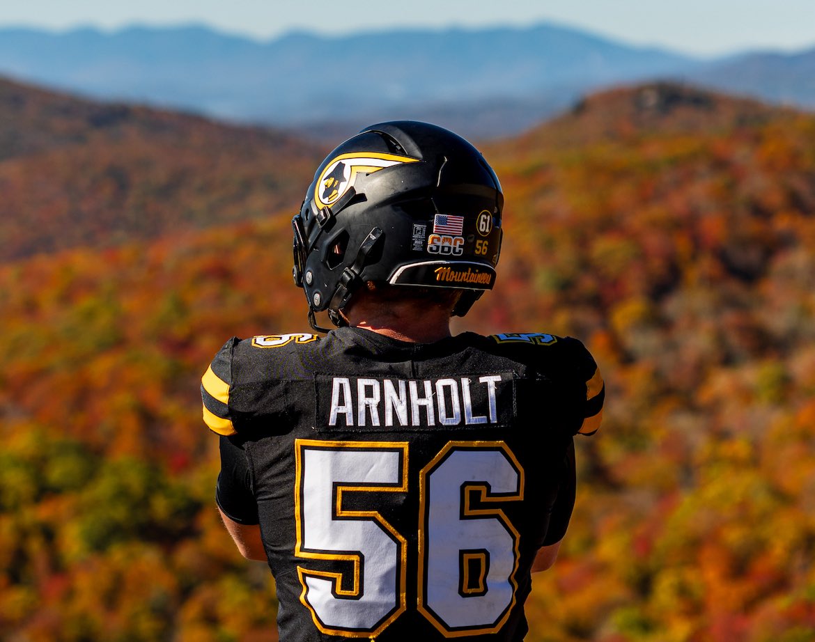𝐎𝐮𝐫 𝐁𝐚𝐜𝐤𝐲𝐚𝐫𝐝 🍂

#GoApp #BeatCoastal