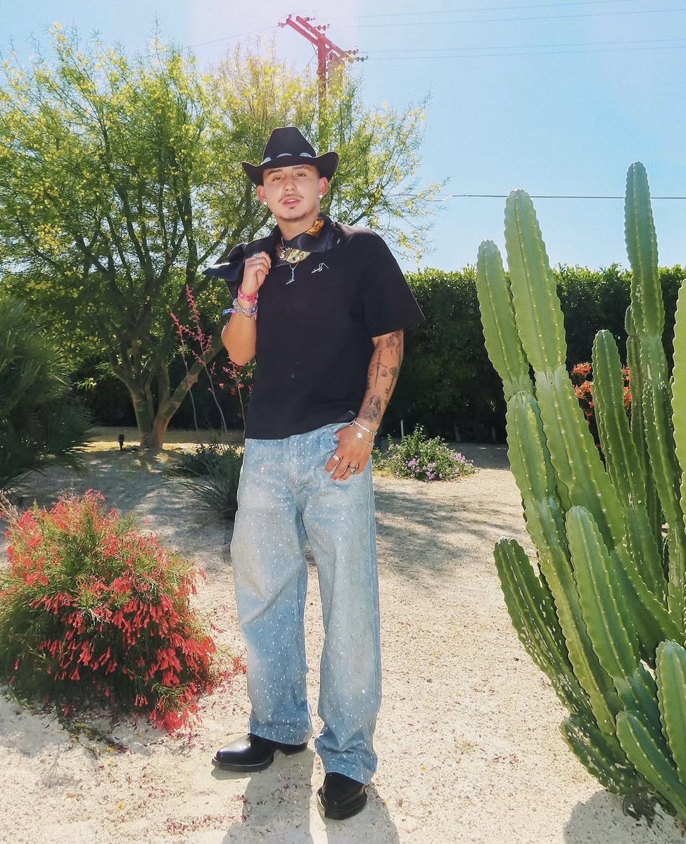 mateoxvasquez's tweet image. 𝚖𝚊𝚝𝚎𝚘 𝚐𝚊𝚛𝚌𝚒𝚊 𝚟𝚊𝚜𝚚𝚞𝚎𝚣

→ ɴᴇᴘᴏ ʙᴀʙʏ ᴀᴋᴀ ʀɪᴄʜ ʙɪᴛᴄʜ
→ sᴏɴ ᴏғ ғᴀᴍᴏᴜs ᴍᴏᴅᴇʟ ᴀɴᴅ ᴍᴏᴠɪᴇ ᴅɪʀᴇᴄᴛᴏʀ
→ ꜱᴏᴄɪᴀʟ ᴍᴇᴅɪᴀ ɪɴꜰʟᴜᴇɴᴄᴇʀ
→ ᴄᴏʟʟᴇɢᴇ ᴅʀᴏᴘ ᴏᴜᴛ

ғᴜᴄᴋ ᴍᴇ. ᴍs/ᴍᴠ. ⟳ #𝙼𝚘𝚛𝚗𝚒𝚗𝚐𝙲𝚊𝚕𝚕𝚜