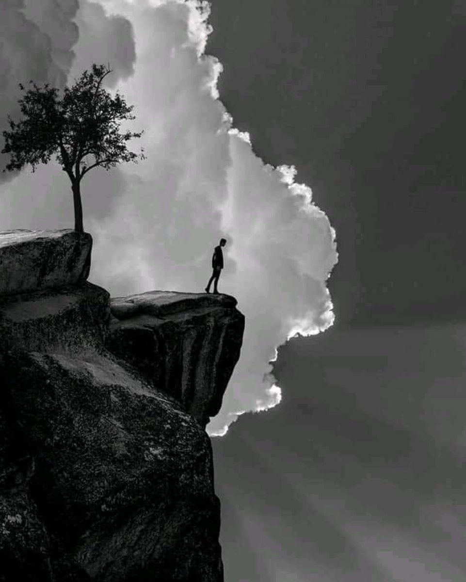 Hombre Epilogado tweet media