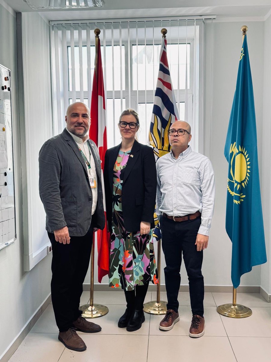 CanadainCA's tweet image. Big news! 🎉 Canadian International School Astana just teamed up with Waterloo Catholic District School Board (Ontario, Canada)! 🇰🇿🤝🇨🇦
Get ready for epic exchanges, cool camps, fresh curriculum, and global learning adventures! 🌍✨
#CISAstana #WCDSB #GlobalLearning