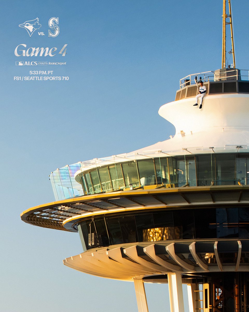 Today's edition of the American League graphic design war.

Advantage Blue Jays.