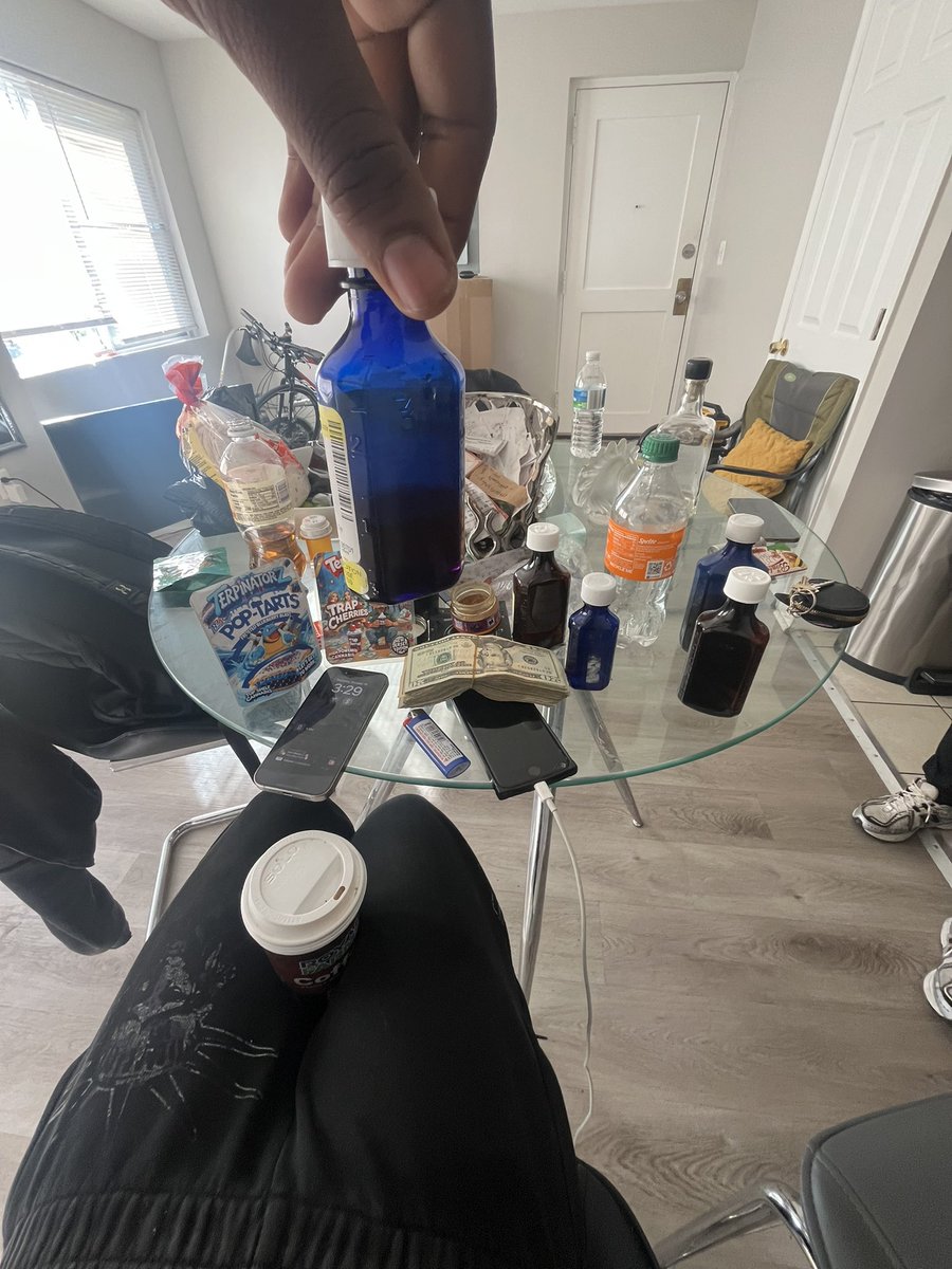 rellhunxho's tweet image. The quay 💜 the vc ❤️ the slate 💛the woxk im in the spot turning shit from a little to alot 👨⚕️⛹️♂️#cbs