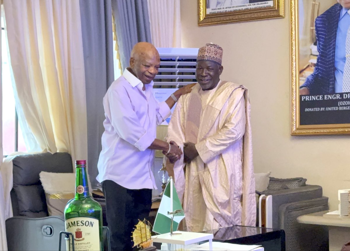 NWDCOfficialNg's tweet photo. 𝐌𝐃/𝐂𝐄𝐎 𝐕𝐢𝐬𝐢𝐭𝐬 𝐏𝐫𝐢𝐧𝐜𝐞 𝐀𝐫𝐭𝐡𝐮𝐫 𝐄𝐳𝐞

As part of an ongoing series of visits, the Managing Director/Chief Executive Officer of the North-West Development Commission (NWDC) paid a courtesy visit to Prince Arthur Eze at his residence earlier today. The meeting was part of ongoing efforts to build strategic relationships with key stakeholders who share the Commission's vision for regional development.

This engagement is part of the MD/CEO's commitment to attracting investors and partners who can contribute to the region's economic transformation. During their discussion, both leaders exchanged ideas on how best to drive meaningful change across the North-West region. Prince Eze, whose track record in philanthropy and business speaks for itself, offered insights on sustainable development approaches and pledged his support for initiatives that will benefit communities across Nigeria.

The MD/CEO thanked Prince Eze for his time and wisdom, noting that partnerships with experienced leaders like him are crucial to achieving the Commission's goals. 

October 16, 2025.