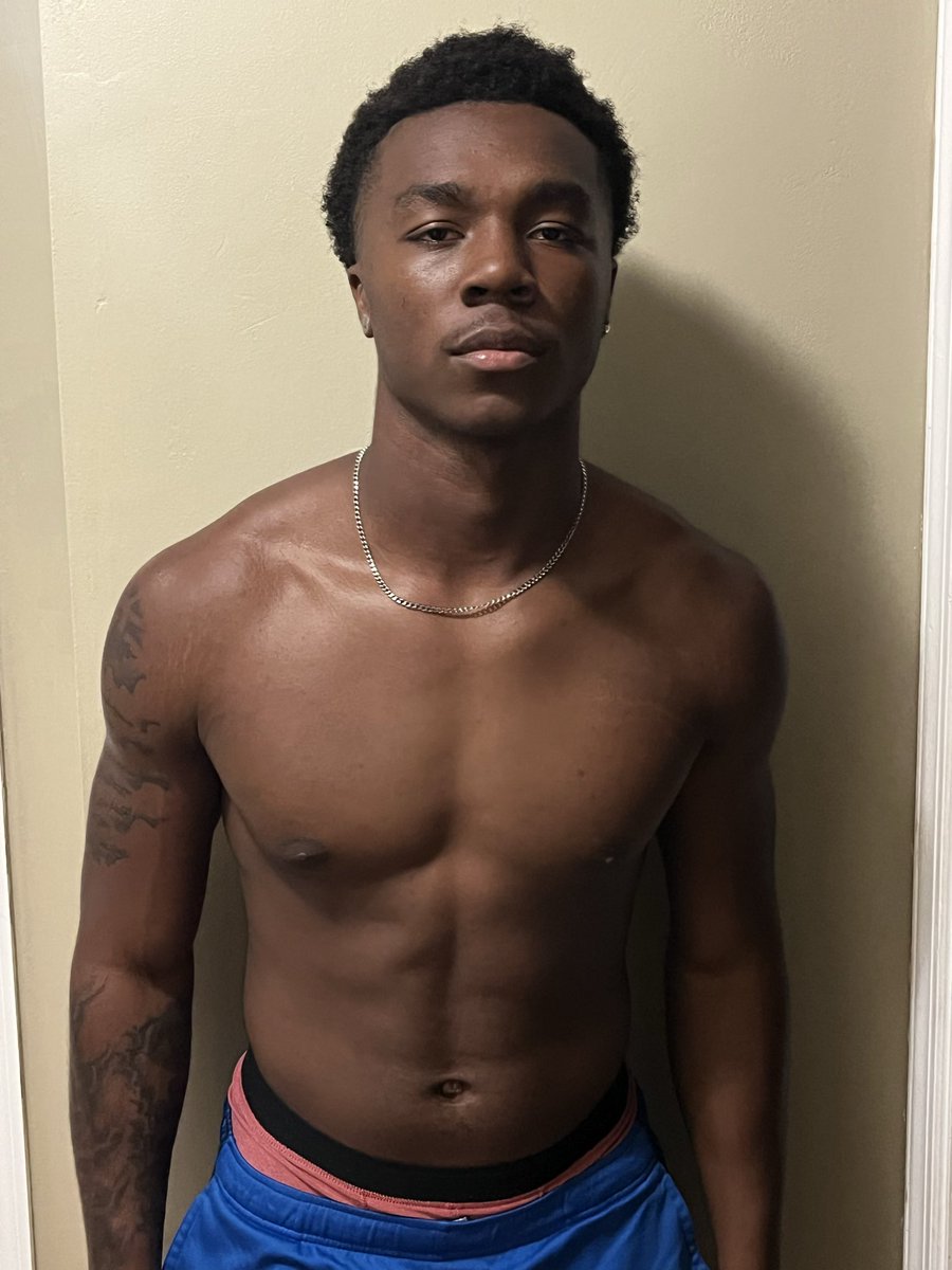 Keegan4_'s tweet photo. Big gains 💪🏾 5’11 180 unsigned Juco receiver !! https://t.co/0MBzuQo3iA