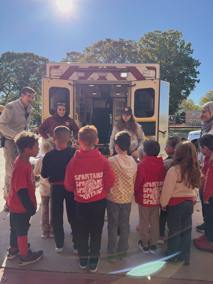 Miss_Arabio's tweet photo. Kindergarten had their first field trip! Thank you to all of our first responders for teaching us about safety! 🚒 #OTES @MLopusznick https://t.co/fI8qm9Azvc