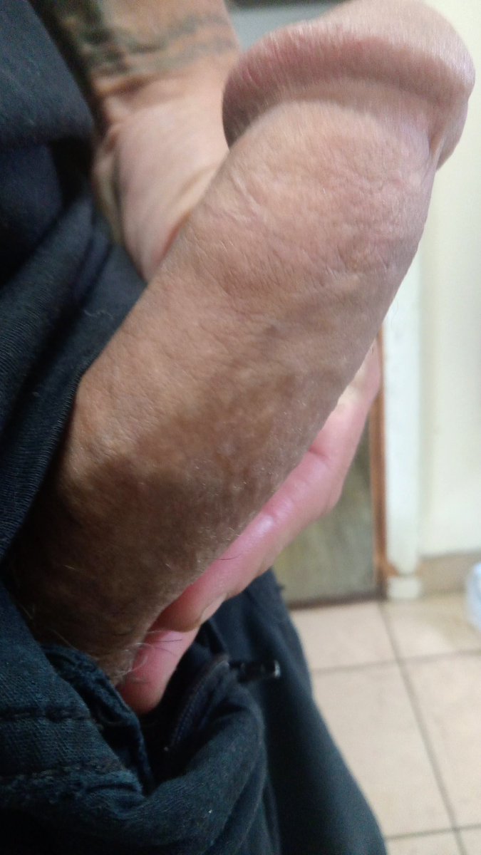 Anybody want to lick y lollipop