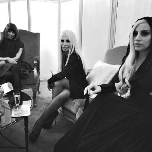 Lady Gaga, Donatella Versace and Anna Wintour having a meeting (Paris fashion week, 2014)