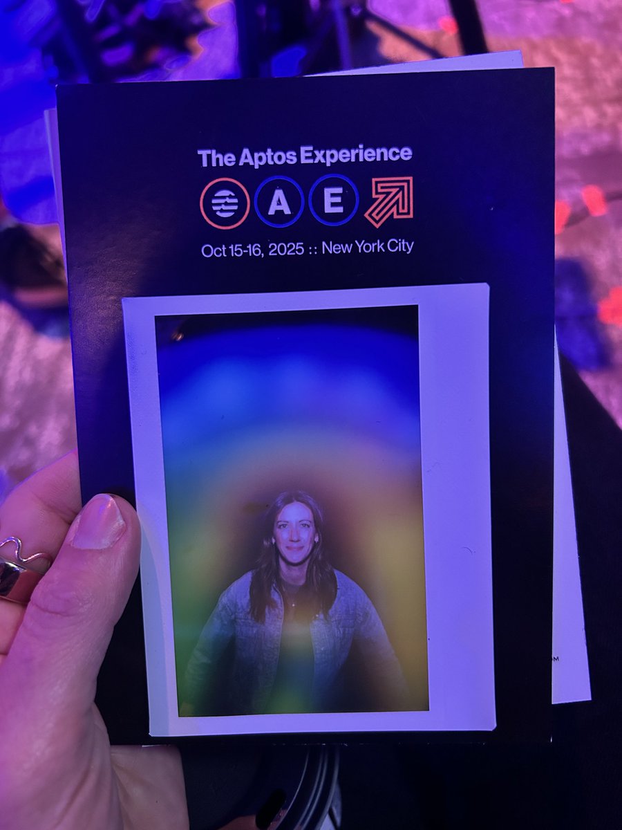 Surprised my aura fit in the frame