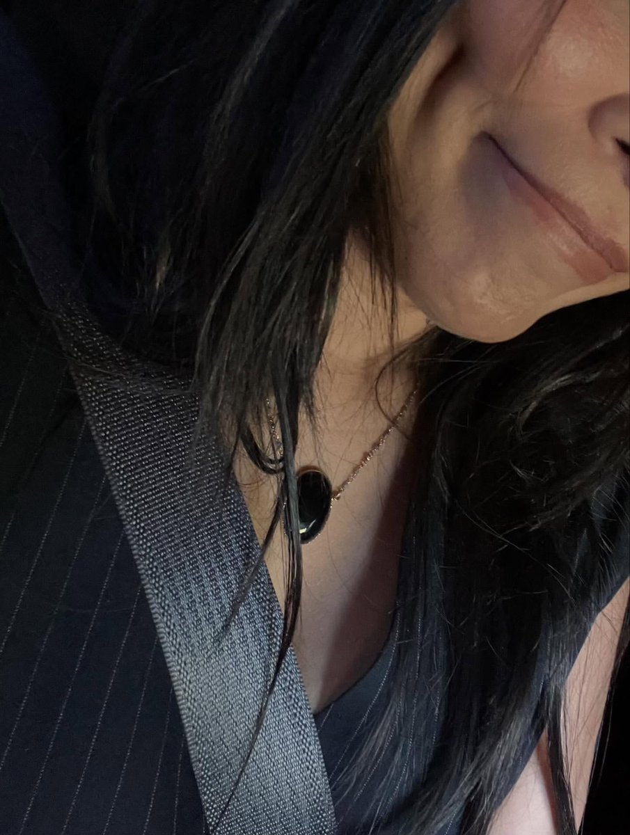 Lauren L Sources tweet media