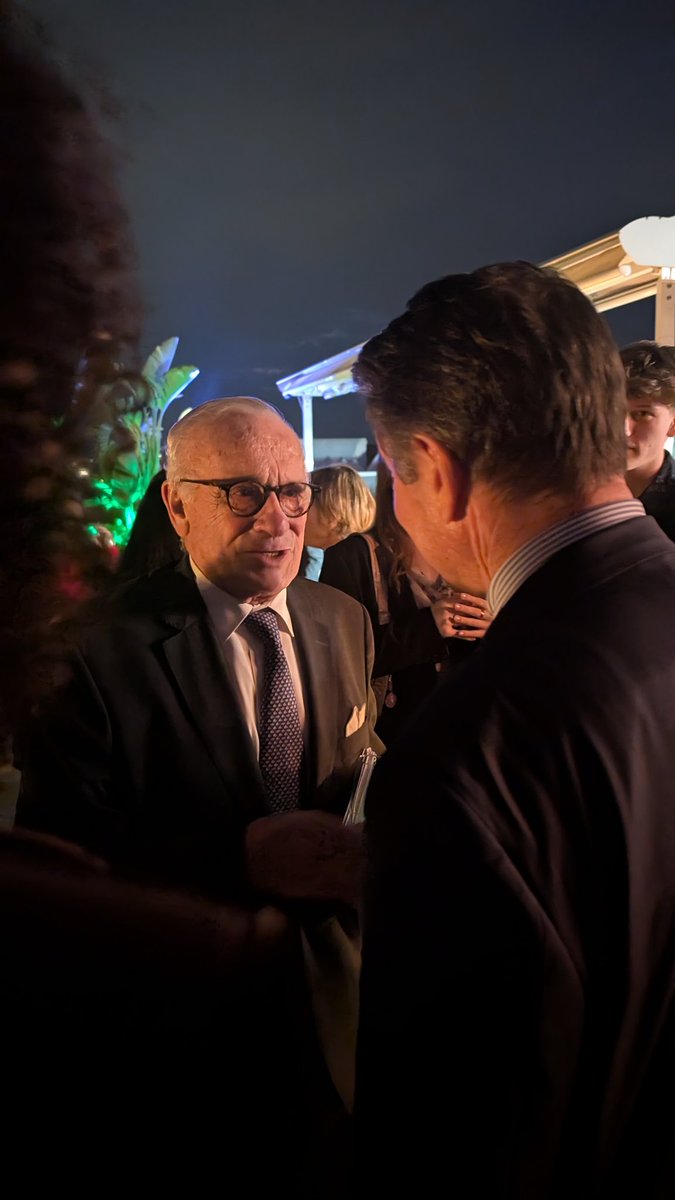 Christian Estrosi tweet media