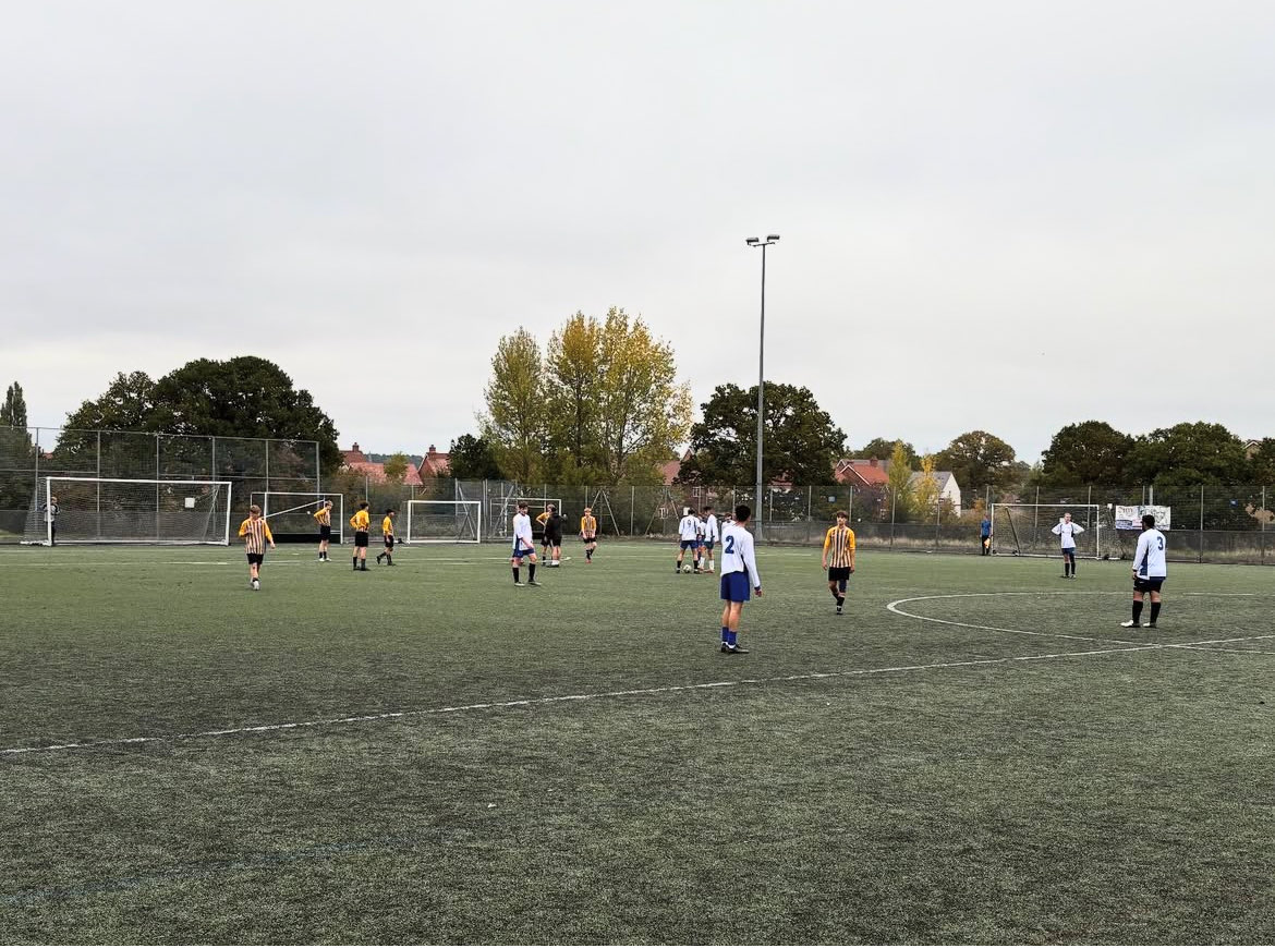 Last game of the season for these students! The result didn’t go our way today which is a shame as the boys have developed immensely as a team this half term! ⚽️🔵#KingsPE