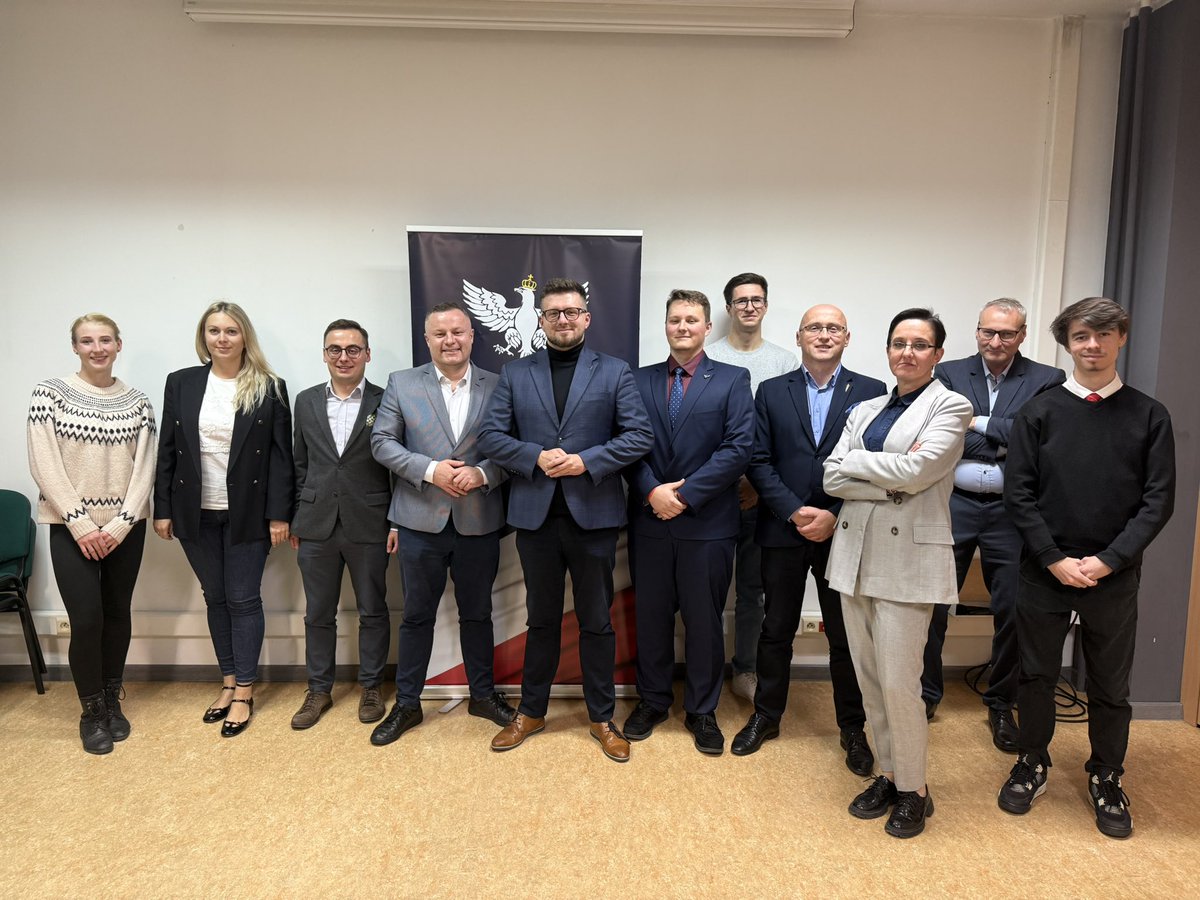 Październikowe spotkanie otwarte Ruchu Narodowego w Częstochowie. Gościem był Rafał Mekler. Rozmawialiśmy o kondycji polskiego transportu.