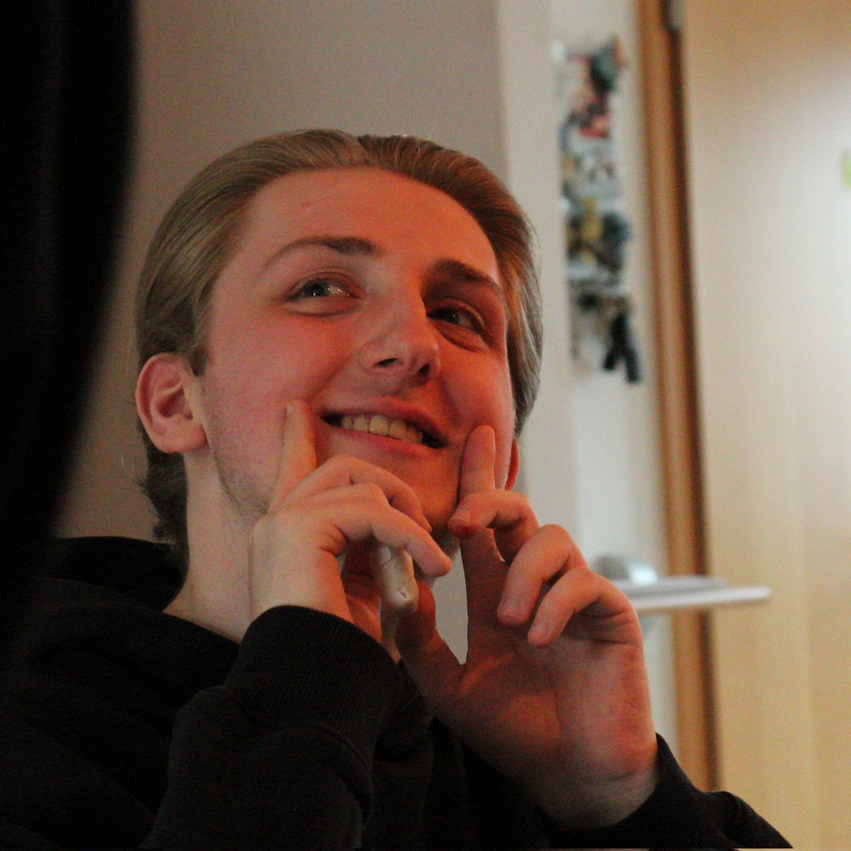 ZetsuryoSsbu's tweet image. #NeuesProfilbild 

Kuss @Oshiegbubu