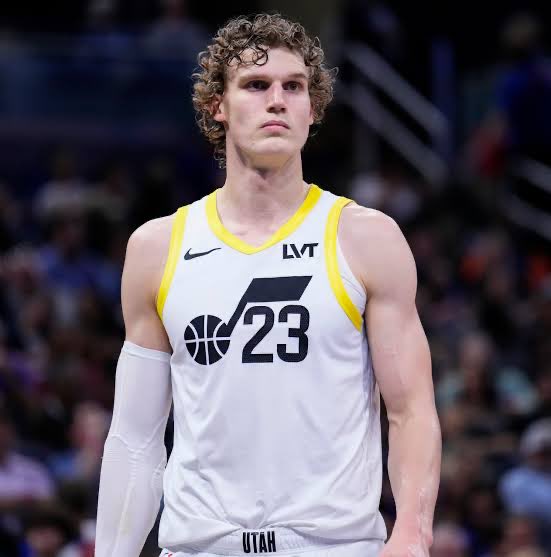 NBA Trade Machine: Lauri Markkanen

Send me your best