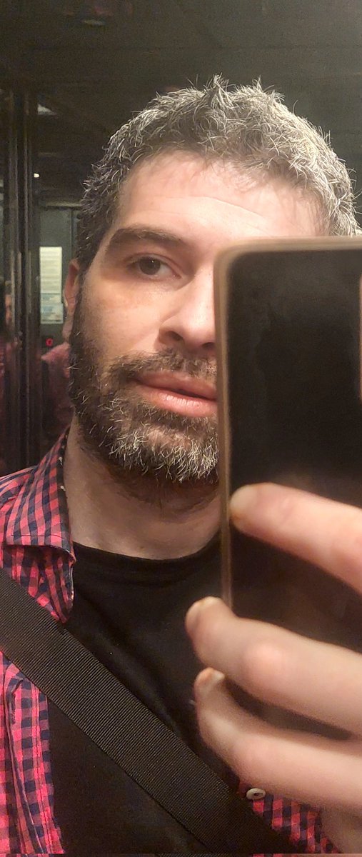 _matias1905's tweet image. #JuevesDeBarbas . Vengo a traer un poco de cariño a los #TeamVerano . Porque si les gusta éste calor, algo les faltó 🤷🏻🤦🤣🤣