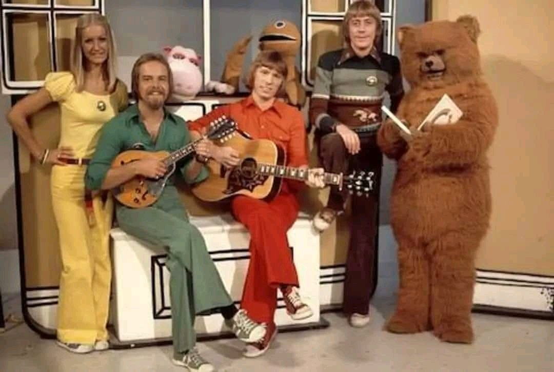 Rainbow ﬁrst aired on Thames Television on this date in 1972.