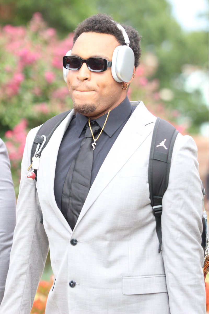 Move over TSU y’all not the only HC this weekend in Nashville! Mt. Juliet’s (TN) own Montrell Walker, #88 tight end at Howard Univ is coming home to play his first game in Tn. In front of family n friends. Welcome back 88 go Bison 🦬 spoil da party 🎉
<a href="/HUBISONFOOTBALL/">HOWARD FOOTBALL</a>