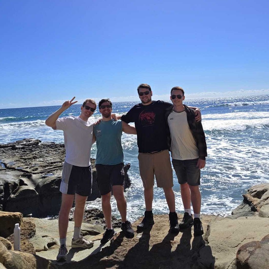 Here in San Diego for <a href="/TwitchCon/">TwitchCon</a> representing <a href="/OldSchoolRS/">Old School RuneScape</a> with <a href="/JagexAyiza/">Ayiza</a> <a href="/Alec_Sween/">Alec Sween</a> <a href="/JagexArchie/">Archie</a> 

Let us know if you're about and you'd love to meet!