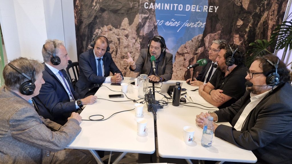Málaga acoge el preestreno del documental "El espíritu del Caminito", participado por Canal Sur, en el décimo aniversario de la restauración de este enclave turístico natural

🌐 csur.red/LRBV50XcKEX

🗣️<a href="/Juandemellado/">Juande Mellado</a> <a href="/vivecostadelsol/">Vive Costa del Sol</a> <a href="/diputacionMLG/">Diputación de Málaga</a>

🦋 #NoDejesDeSoñar