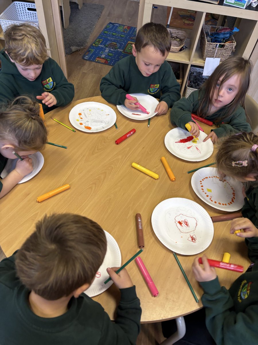 weaverhamschool's tweet image. We finally got to find out the identify of the monster from our English book! We say monster…turns out it was Charlie and Eddie’s brother Marcus! We also found out he loves breakfast. So obviously we drew and made models for him of what our favourite breakfasts are 🥓 🍳 🥯 🥐