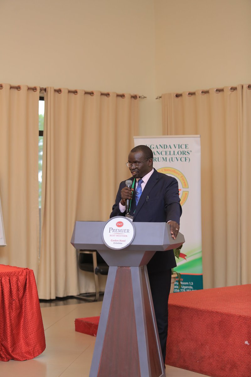 Day 1 of the #UVCFConference2025 wrapped up under the theme “Delivering Quality Higher Education in a Challenging Economic Environment.”
Panel: Prof. Kyamanywa (UMU), Paul Musasizi (Kiira Motors), Dr. Mugimba (MOES), Dr. Sabiiti (Cavendish), &amp; Hon. Kubeketerya.