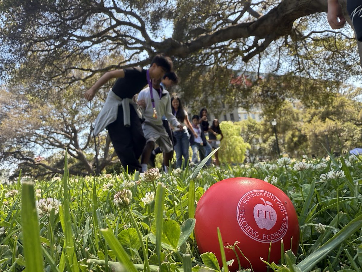 Econ education builds critical thinking and decision-making skills for life. Explore FTE’s full teacher resource library at fte.org/teachers
#EconEdMonth