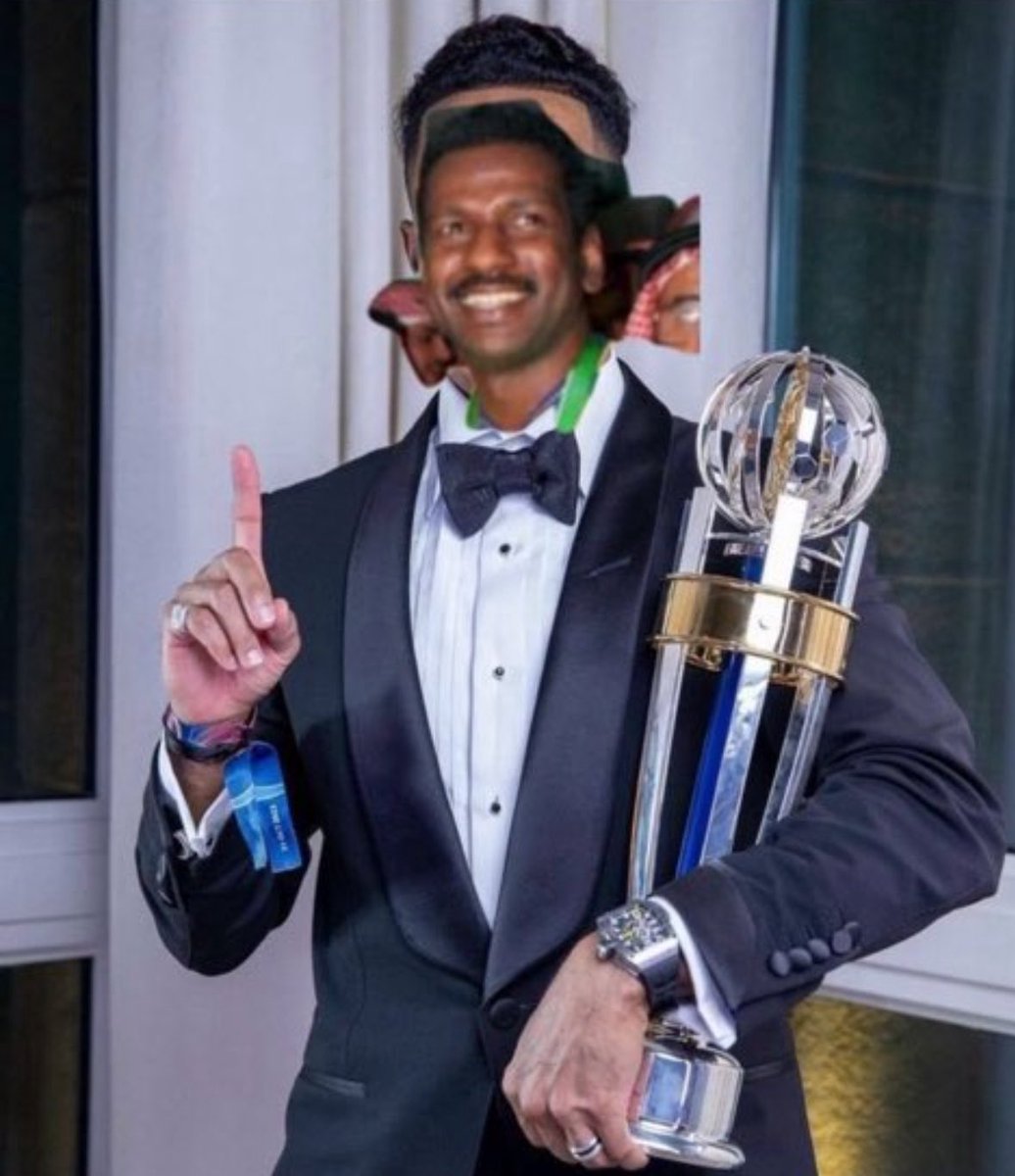 #افضل_لاعب_في_اسيا 
يستاهل ماجد عبدالله  😂😂😂😂

#المنتخب_السعودي 
#الاهلي #الهلال #النصر #الاتحاد