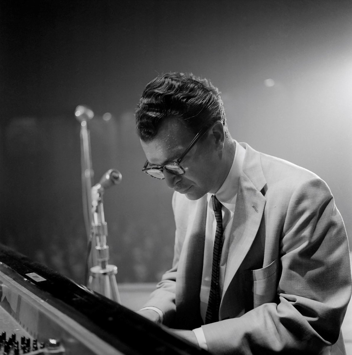 LuizSantosMusic's tweet image. Dave Brubeck Quartet - Paris Jazz Festival 1965
youtube.com/watch?v=qNqzIy…  
#jazz #art #jazzstandards  #blues #jazzlegends #instrumental