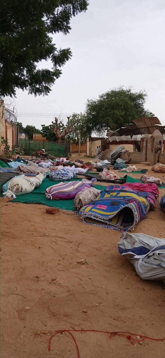 اللهم لطفك بالسودان فقد ضاق الحال بأهلها 
#السودان