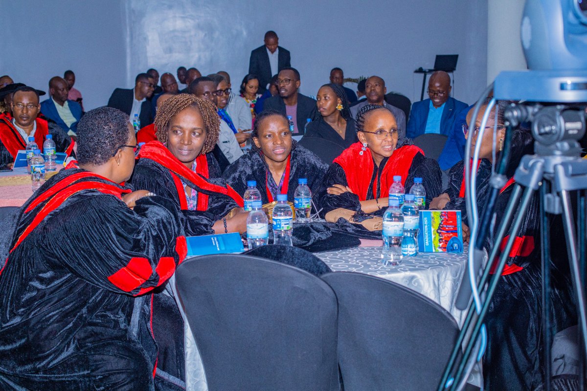 UR- RADIO SALUS tweet media