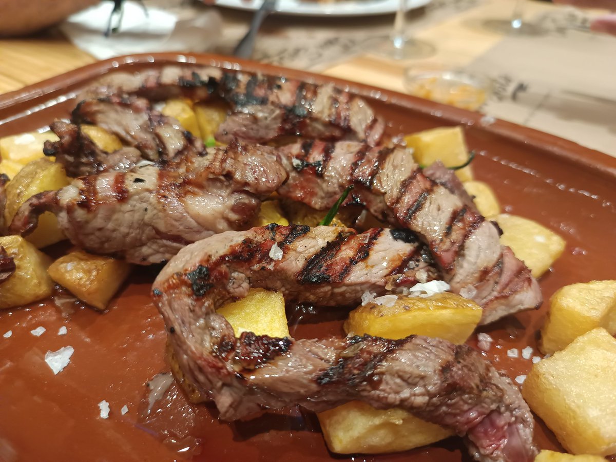 JUANMA_EXTERIOR's tweet photo. No sólo de marisco vive el hombre
#clientscontents https://t.co/fS06RtGllY