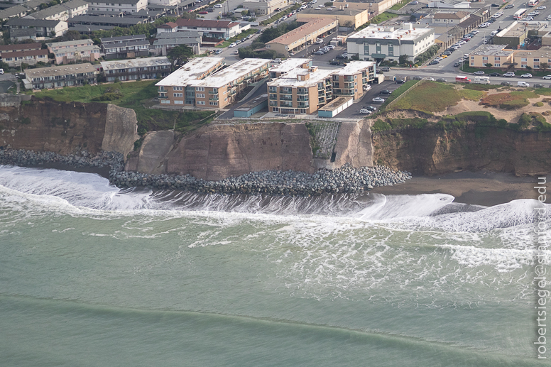 lighthawk_org's tweet image. #TBT 🌊 In 2016, LightHawk worked with @SFBaykeeper to capture aerial images of Bay Area King Tides—revealing how sea level rise could reshape cities &amp;amp; wetlands.

Nearly a decade later, that view is till working to inform climate resilience planning. 💙
#SeaLevelRise #LightHawk