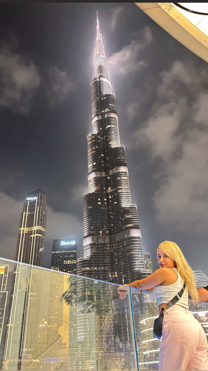 youtoo_project's tweet photo. De Colombia a Dubái ✈️🇦🇪

Laura vive su sueño entre rascacielos, atardeceres y nuevas oportunidades 🌇✨

¿Te animas a estudiar inglés allá? 😍

Te ayudamos a hacerlo realidad 🪄 https://t.co/4MiTxUes4C

#estudiarendubai #latinosendubai #colombianosporelmundo https://t.co/65b7hKpIsp