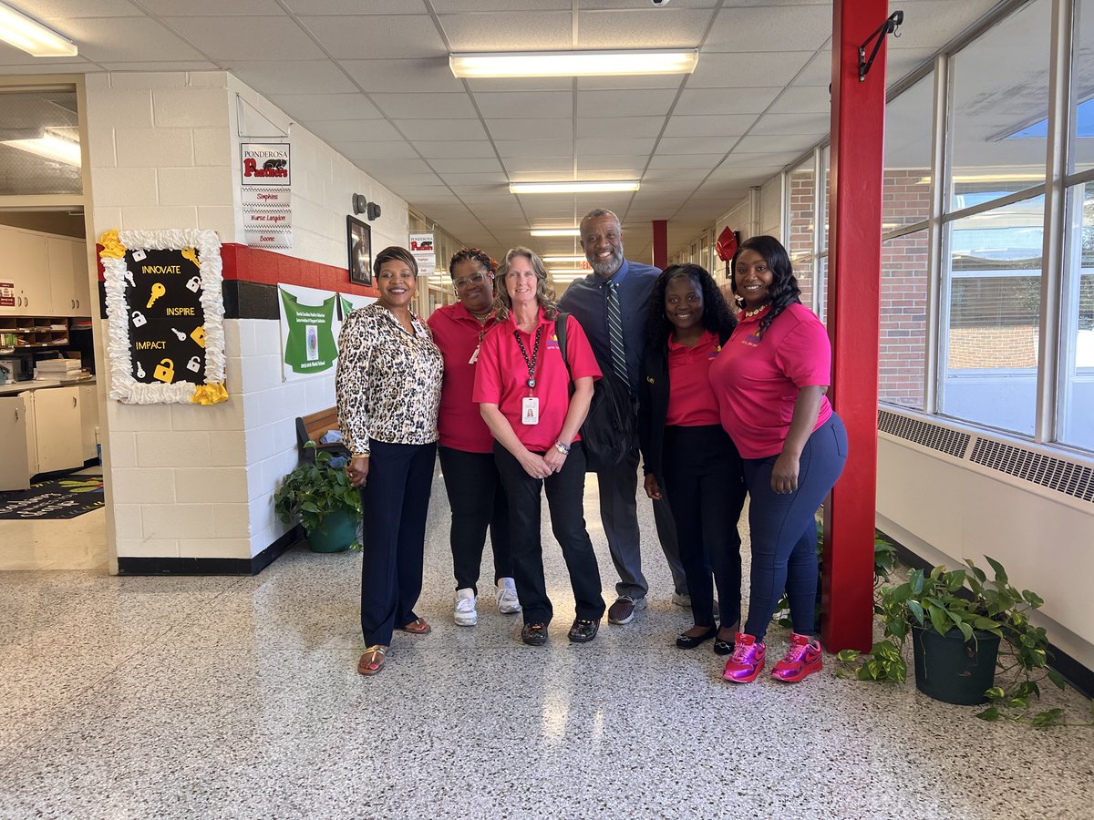 Leon Borders tweet media