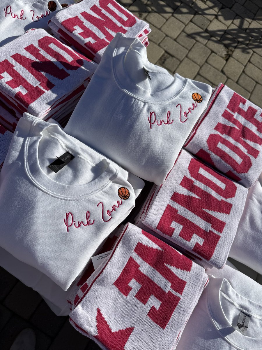 PAPinkZone's tweet photo. What a great day we had at The 5th Annual Pink Zone Golf Tournament! Thank you to all of our sponsors, players, and the staff at Centre Hills Country Club for making this day possible. Always grateful for the opportunity to fundraise for this cause 💗 #PAPinkZone #BreastCancer https://t.co/uJrvZa3ZFa