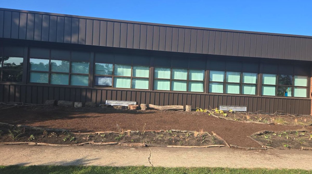 Before and after — what a transformation! 🌱 The Puffer Native Garden is a beautiful reminder that when you plant the right seeds, nurture them, and give them time to grow, amazing things happen — both in gardens and in classrooms. #pufferpride #dg58pride