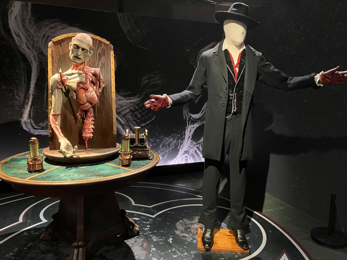 GeekVibesNation's tweet image. ‘Frankenstein: Crafting a Tale Eternal’ exhibition images 

(@LVanophem | @GeekVibesNation)