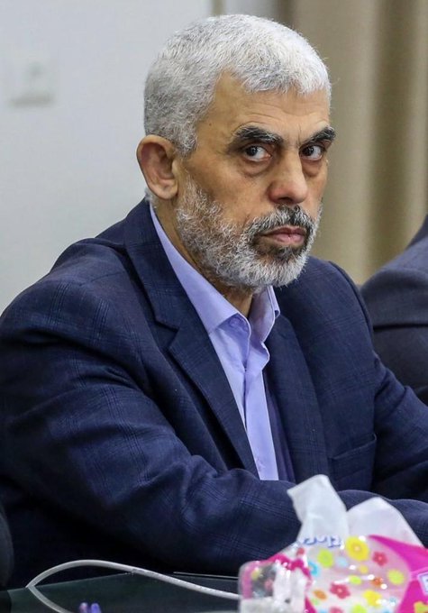 msr3y1's tweet image. هذا هو القائد المجاهد يحيى السنوار الذي دعا بأعظم دعاء نطق به مقاوم،
حين قال
“اللهم اكسر بنا شوكتهم، اللهم نَكِّس بنا رايتهم، اللهم أَذِلّ بنا قادتهم، اللهم حطّم بنا هيبتهم، اللهم أزل بنا دولتهم”