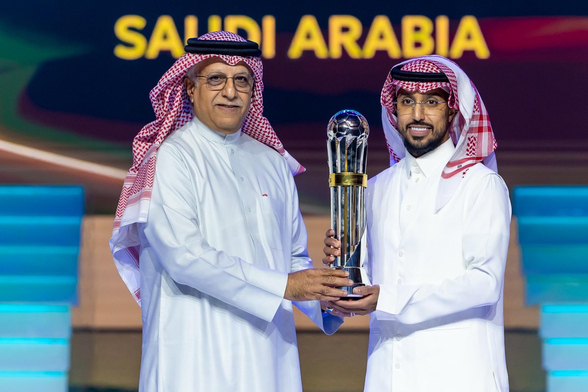 سالم الدوسري الأفضل آسيوياً لعام 2025 ..
ألف مبروك لنجمنا <a href="/salem_d29/">سالم الدوسري</a> حصوله على هذه الجائزة للمرة الثانية..
إنجاز يعكس ما وصل إليه نجوم الكرة السعودية من تميّز واحترافية 🇸🇦