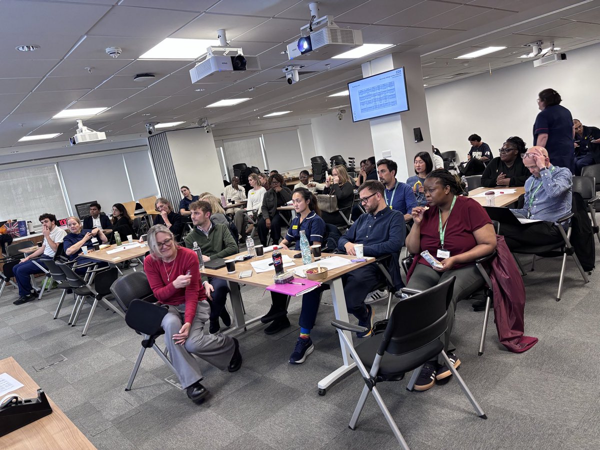 This is the amazing Mel and Julius leading the second <a href="/uclh/">UCLH</a> complex discharge workshop. What I love about my job is the multiprofessional team working, and coming together to make a difference for patient care. 🙌🏼
