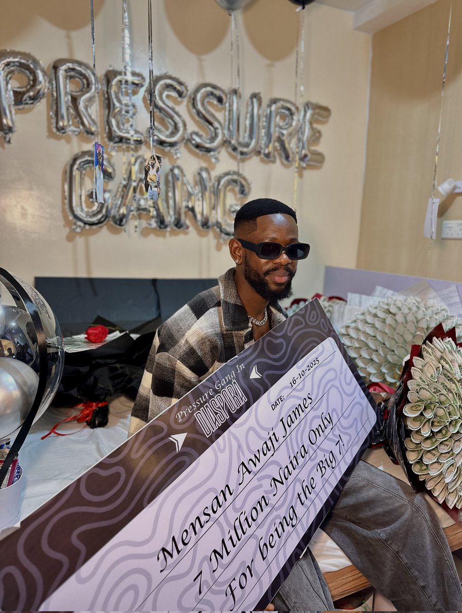 Mensanofficial1's tweet image. This fanbase nor small 🔥🔥🔥

Befitting of A King!!! 🥹

Mensan Awaji James