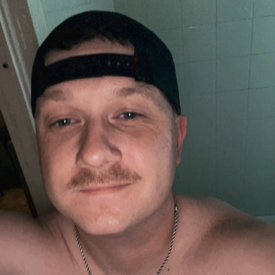 100TroX's tweet photo. #NewProfilePic https://t.co/YSU8vC4PQ9