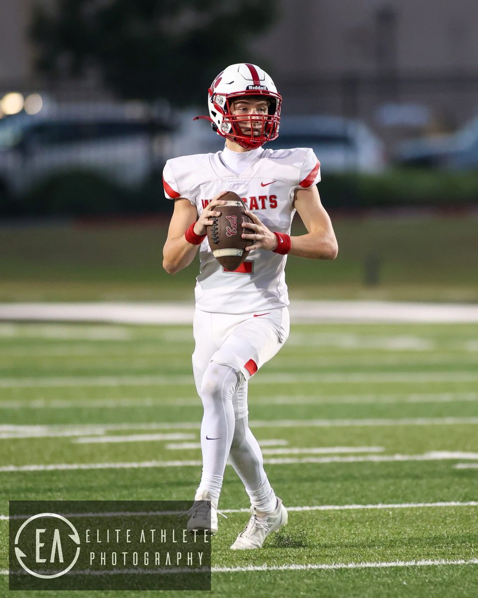 cmhintonn's tweet photo. Thursday night football this week! 
Let’s go @braydenhinton01 !! https://t.co/QwZrczbS1q