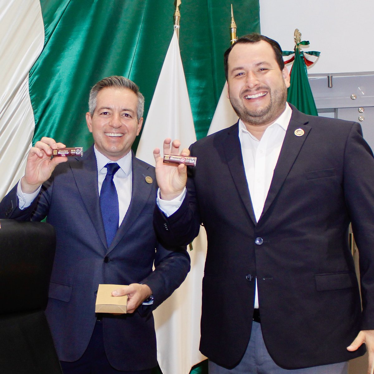 Felicito a mi compañero diputado <a href="/ManuelScott07/">Manuel Scott</a> por la presentación de su primer informe legislativo. Un gusto coincidir en esta legislatura y compartir el compromiso con el trabajo público. 🙋🏻‍♂️🙋🏻‍♂️