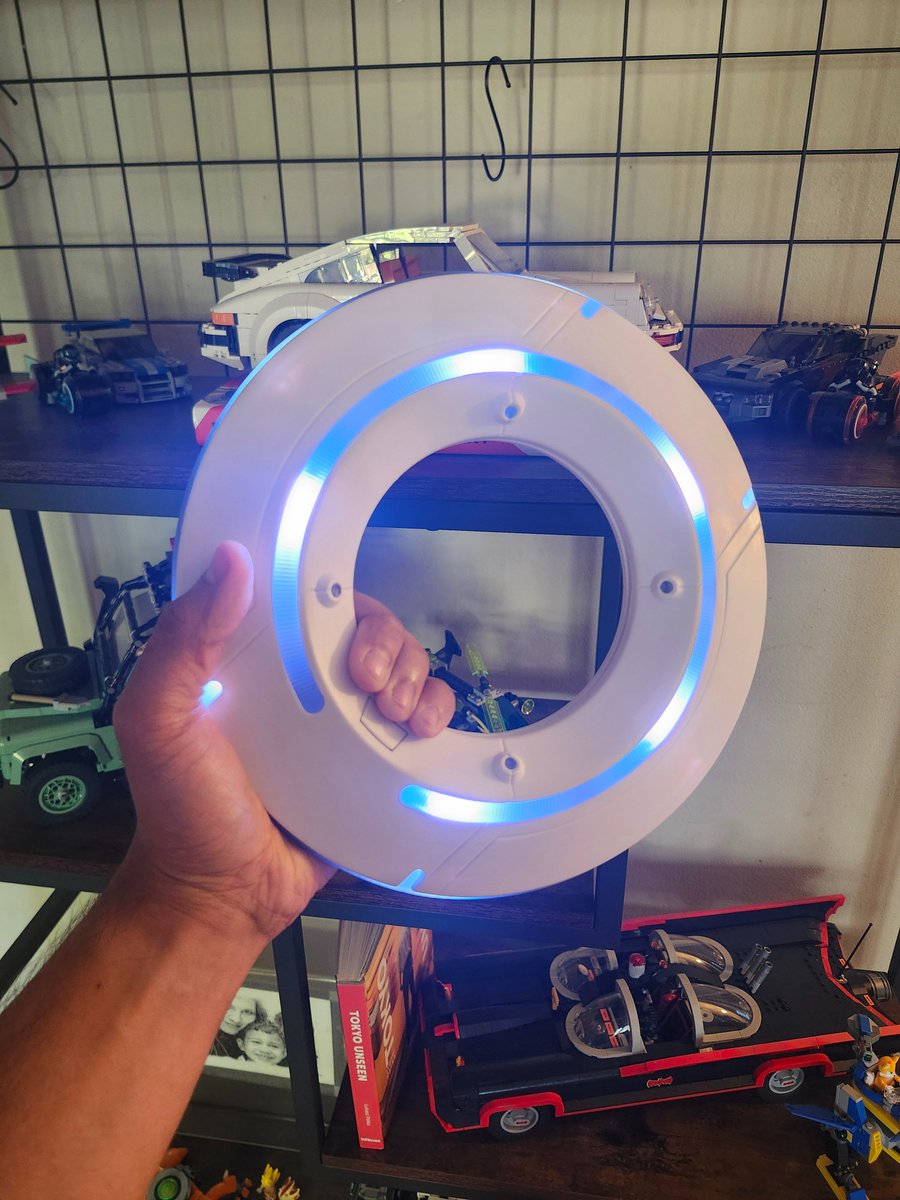 My nerd levels have increased today
#TronAres #tronlives